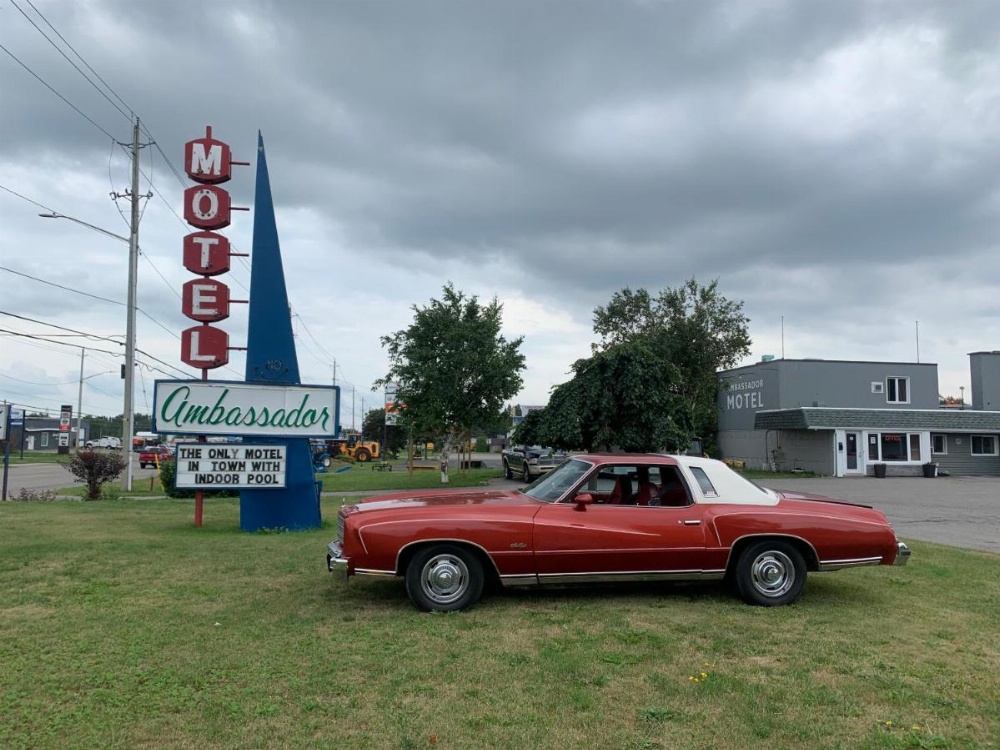 Ambassador Motel Image 12